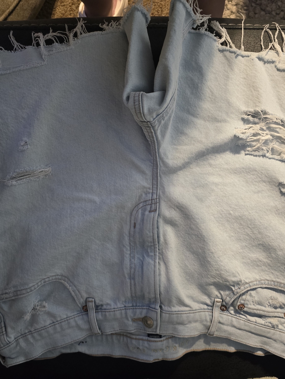 American Eagle Outfitters Light Blue Distressed Women's Jean Shorts